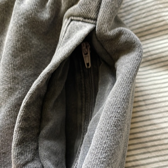 Talentless grey sweatpants - Picture 3 of 8